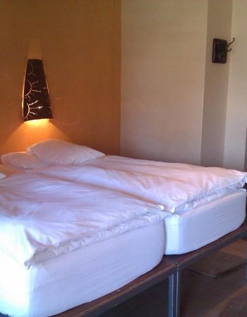 A la Mer Hotel